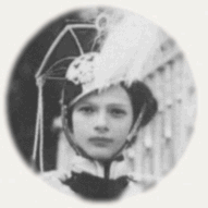 tatiauniformno1.jpg (32009 bytes)